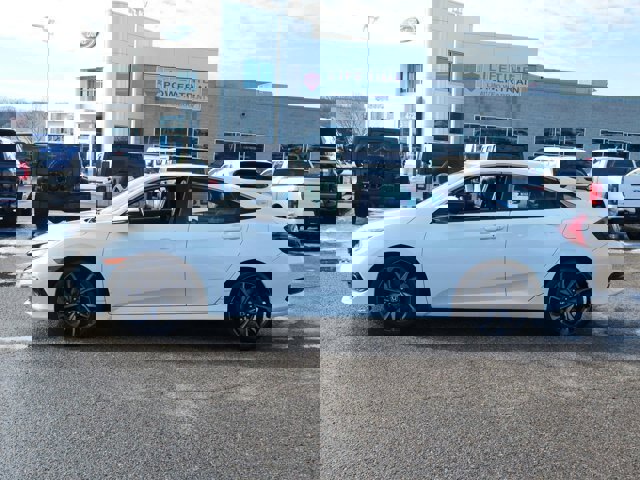 Used 2020 Honda Civic Sport image 2