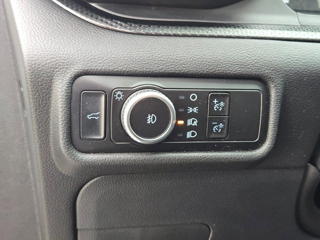 Certified 2023 Ford Explorer ST-Line w/ Class IV Trailer Tow Package image 33