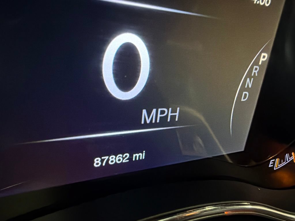 Used 2019 Jeep Grand Cherokee Altitude AWD/4WD image 3