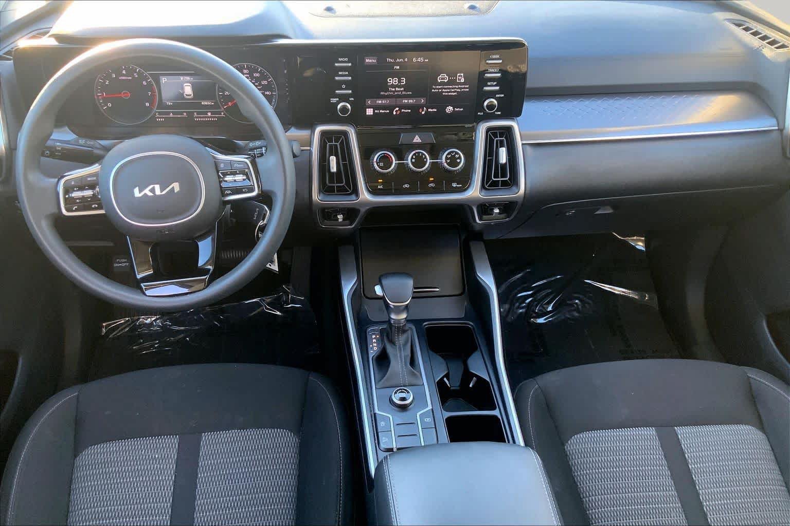 Used 2023 Kia Sorento LX FWD image 14