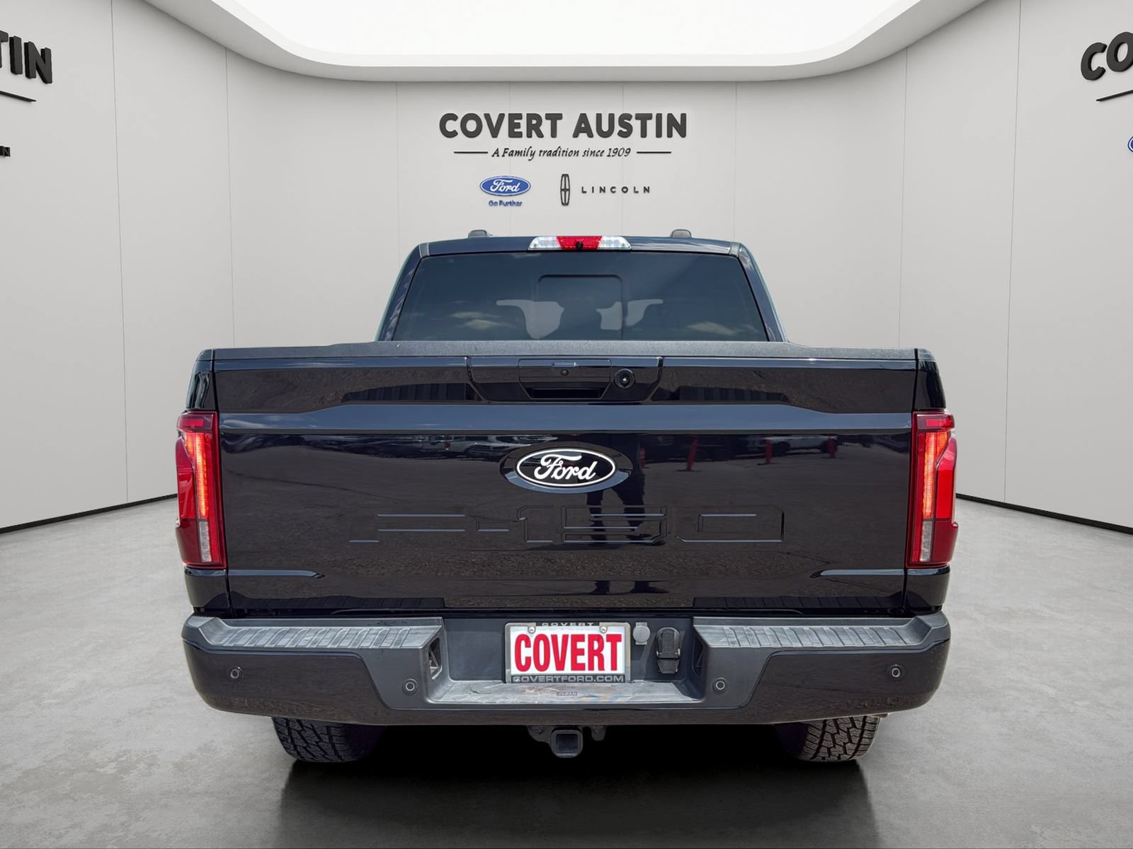 Certified 2024 Ford F150 Platinum w/ FX4 Off-Road Package AWD/4WD image 4