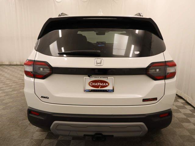 Used 2025 Honda Pilot TrailSport image 1