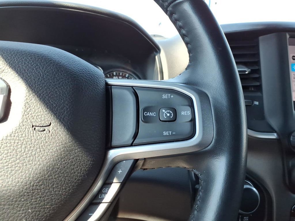 Used 2022 RAM 1500 Big Horn AWD/4WD image 17