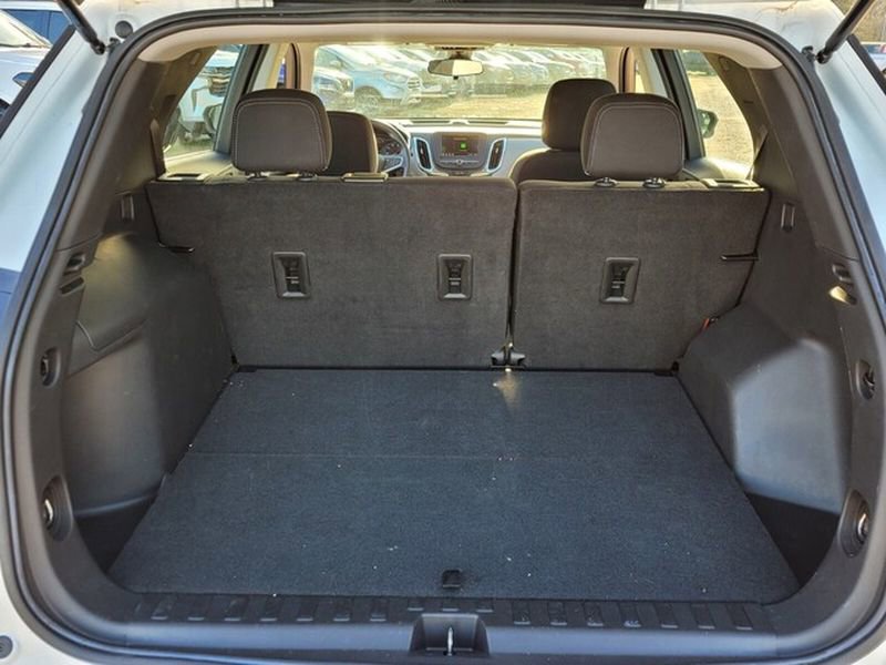Used 2022 Chevrolet Equinox LS FWD image 10