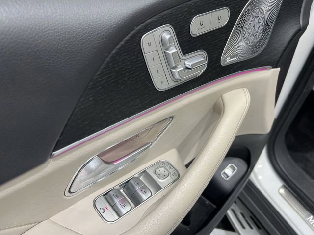 Used 2020 Mercedes-Benz GLS 450 4MATIC image 23