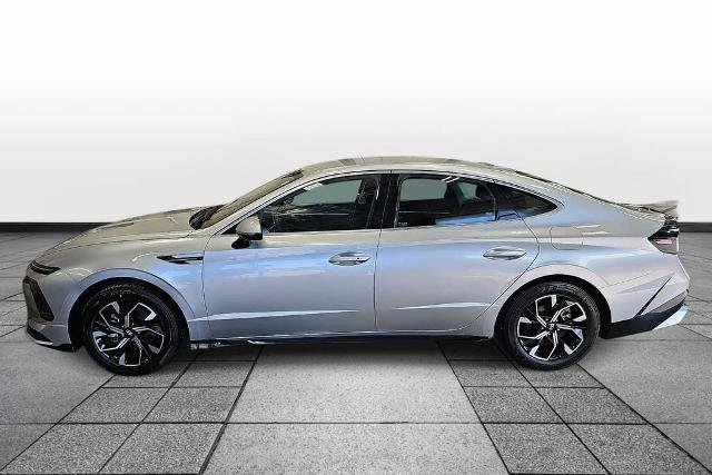 Used 2025 Hyundai Sonata SEL FWD image 8
