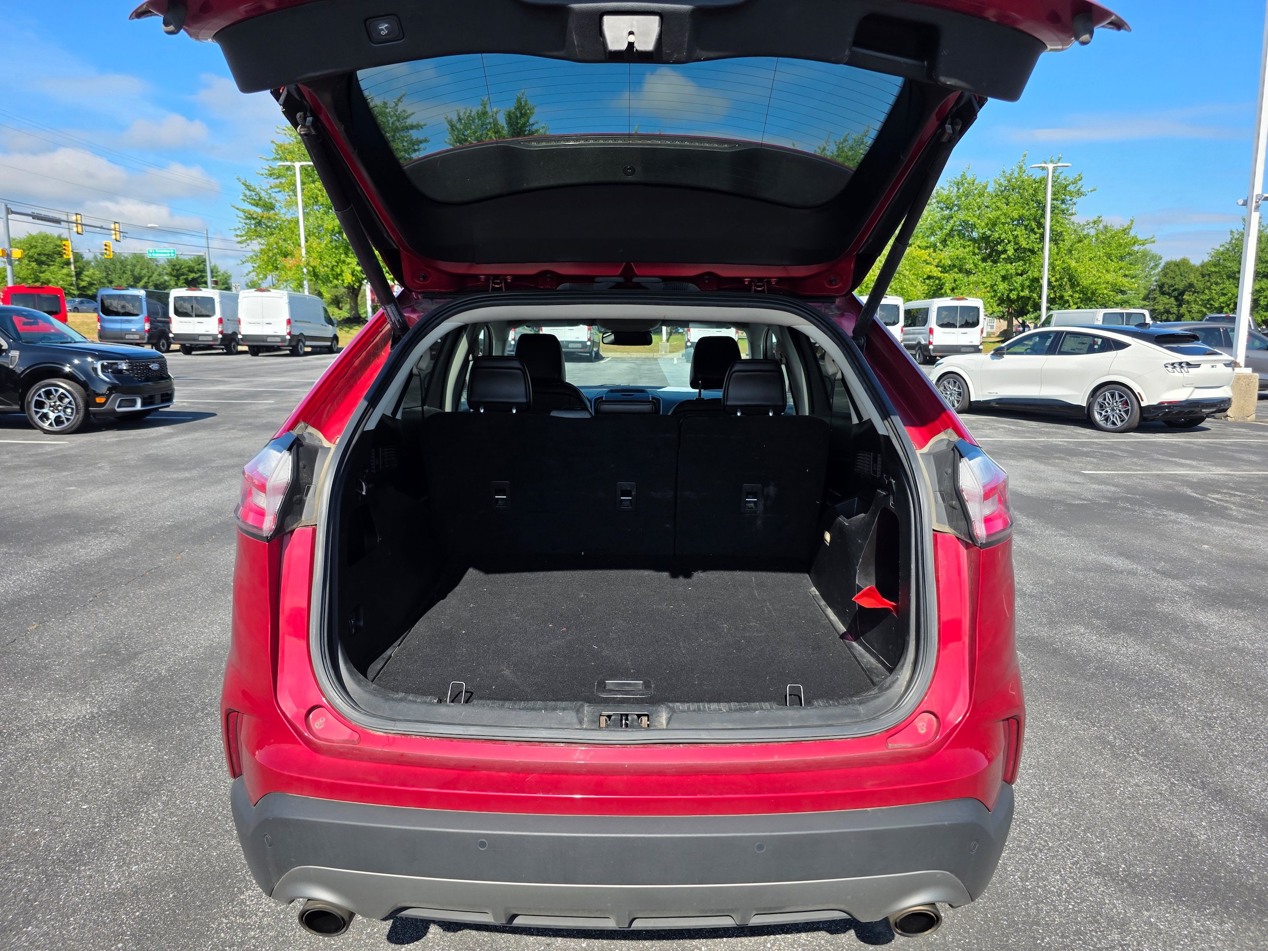 Certified 2020 Ford Edge SEL w/ Convenience Package AWD/4WD image 8