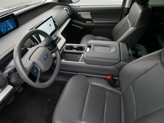 Certified 2025 Ford Expedition Active AWD/4WD image 11