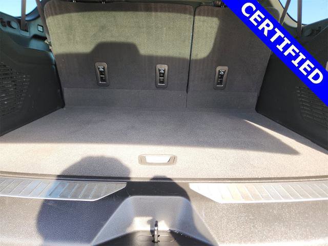 Used 2023 Chevrolet Suburban Z71 w/ Luxury Package image 32