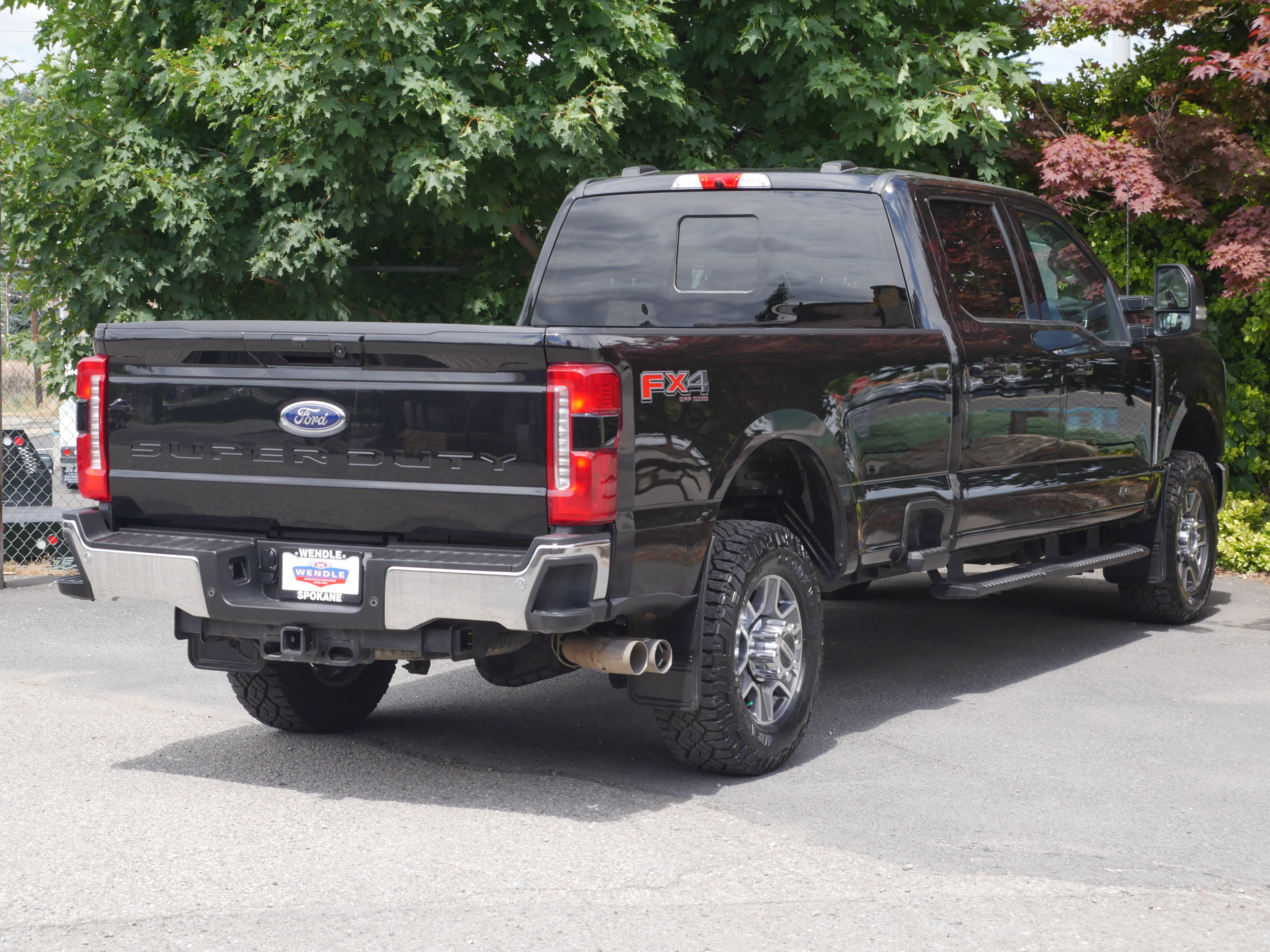 Certified 2024 Ford F350 Lariat w/ FX4 Off-Road Package AWD/4WD image 28