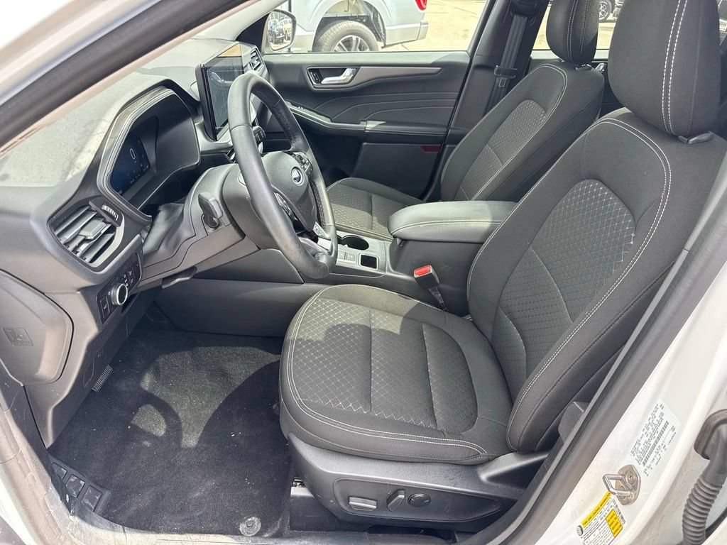 Certified 2024 Ford Escape Active w/ Tech Pack #2 AWD/4WD image 9