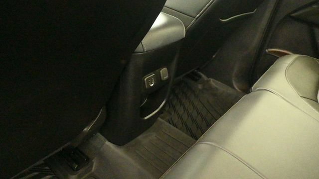 Used 2022 Chevrolet Colorado Z71 AWD/4WD image 13