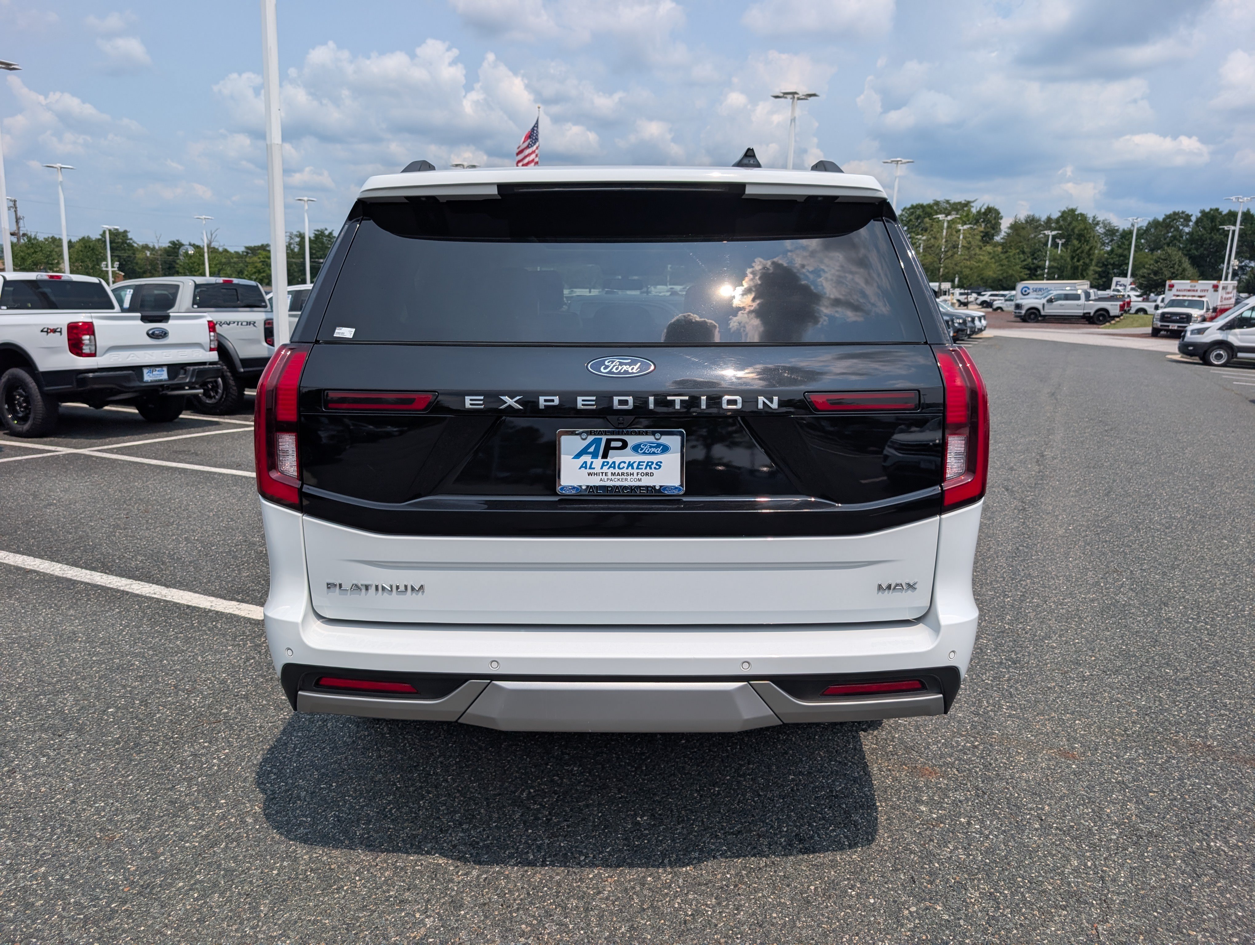 Certified 2025 Ford Expedition Max Platinum AWD/4WD image 3