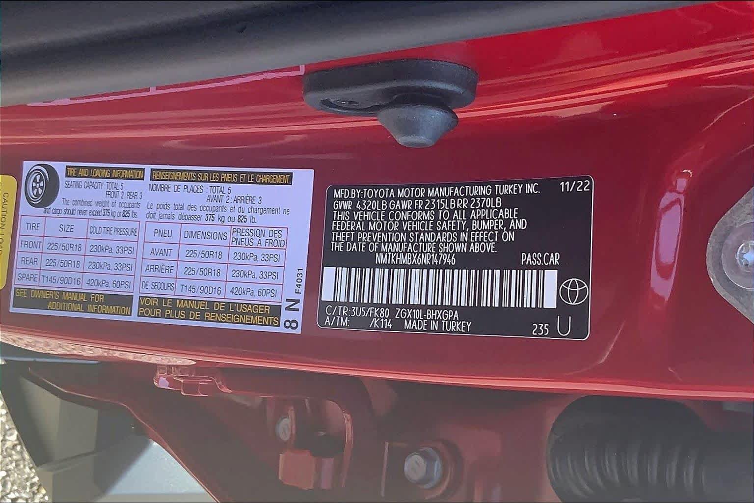 Used 2022 Toyota C-HR XLE FWD image 31