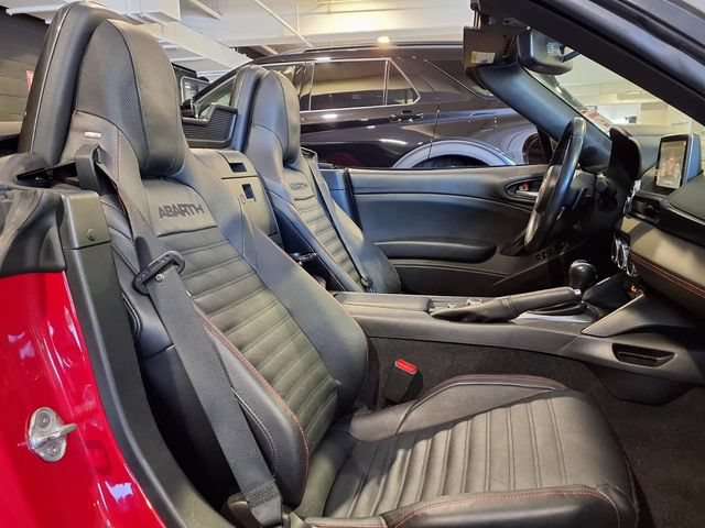 Used 2020 FIAT 124 Spider Abarth w/ Convenience Group RWD image 27