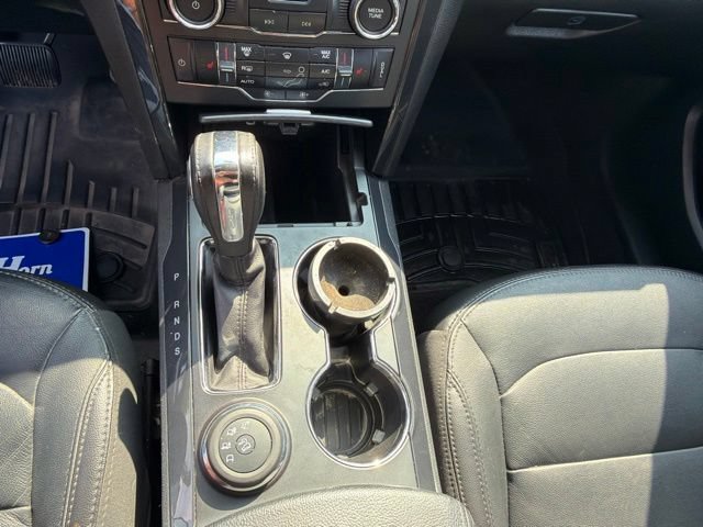 Certified 2018 Ford Explorer XLT w/ Equipment Group 202A AWD/4WD image 9