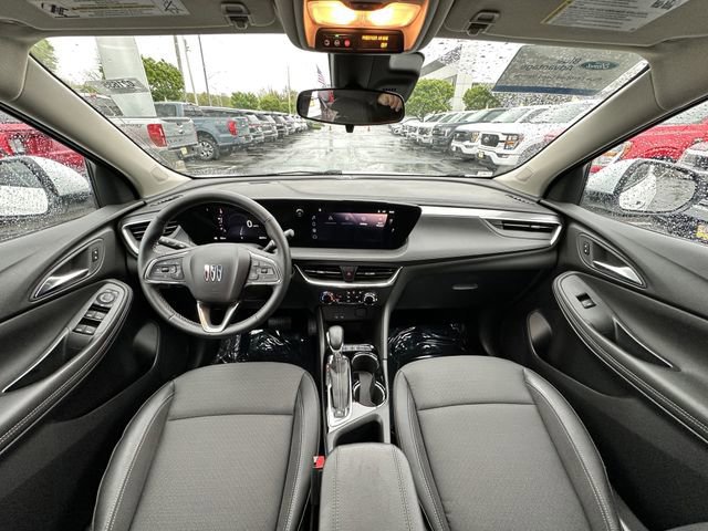 Used 2024 Buick Encore GX Preferred w/ Comfort Package FWD image 10