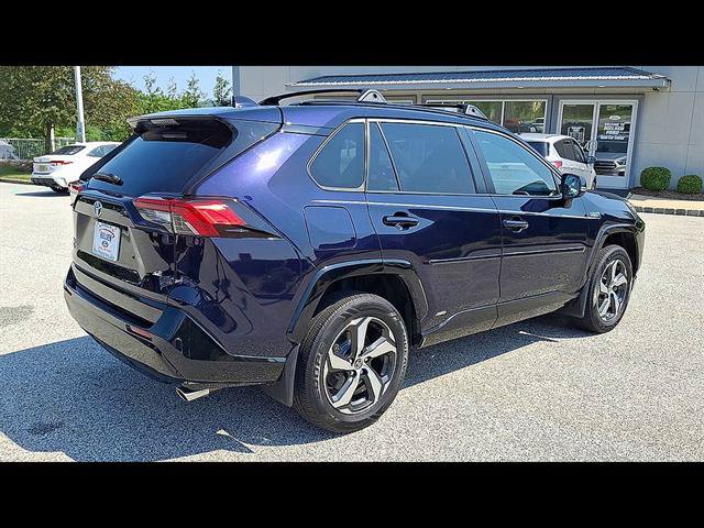 Used 2022 Toyota RAV4 SE w/ Weather & Moonroof Package AWD/4WD image 8