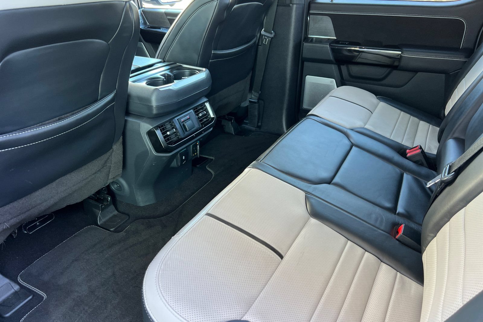 Certified 2023 Ford F150 Lightning Platinum AWD/4WD image 4