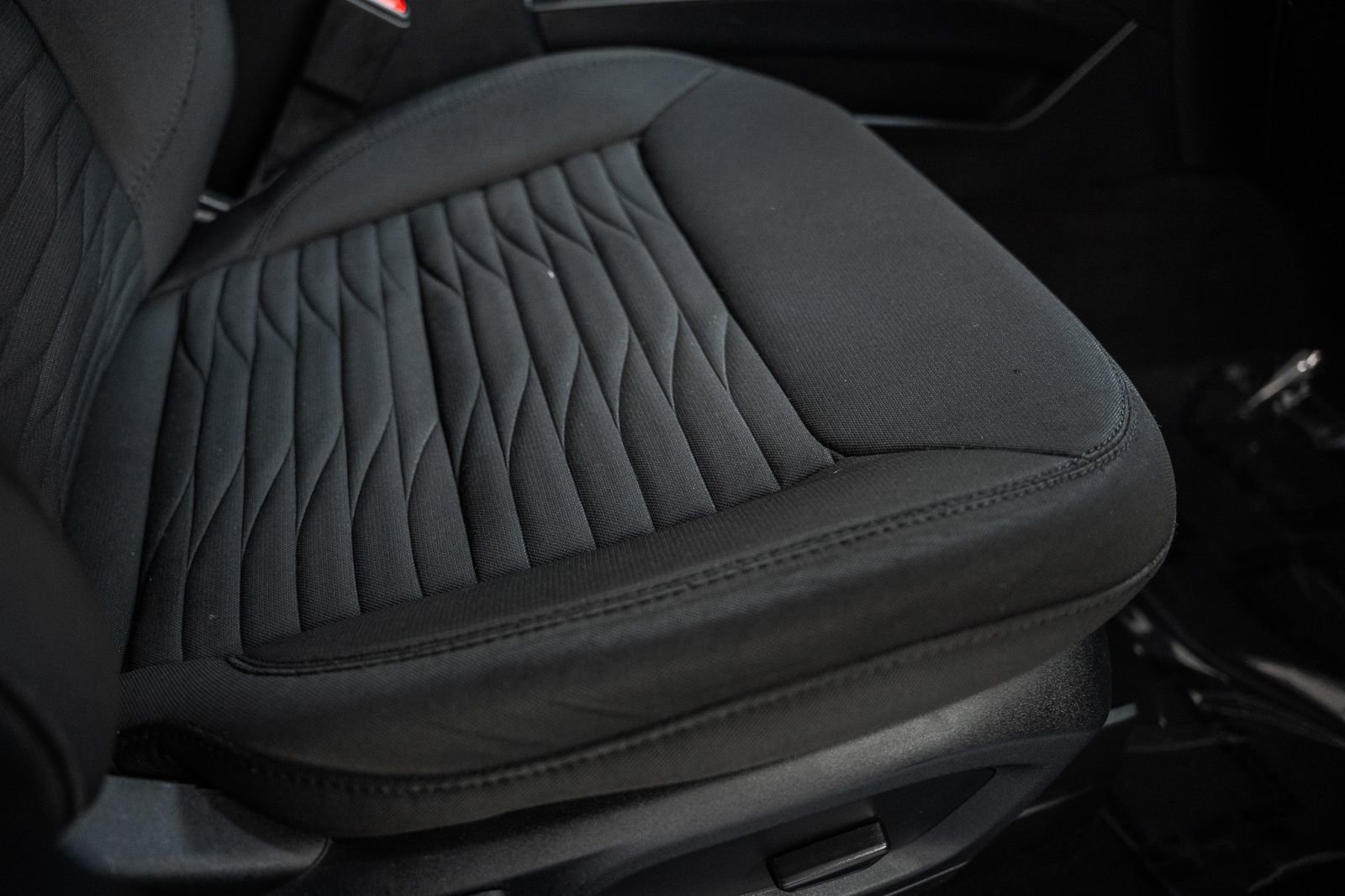 Certified 2021 Ford Explorer XLT w/ Class III Trailer Tow Package image 39