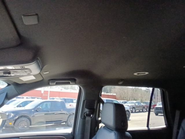 Used 2024 Chevrolet Tahoe Z71 w/ Luxury Package image 14