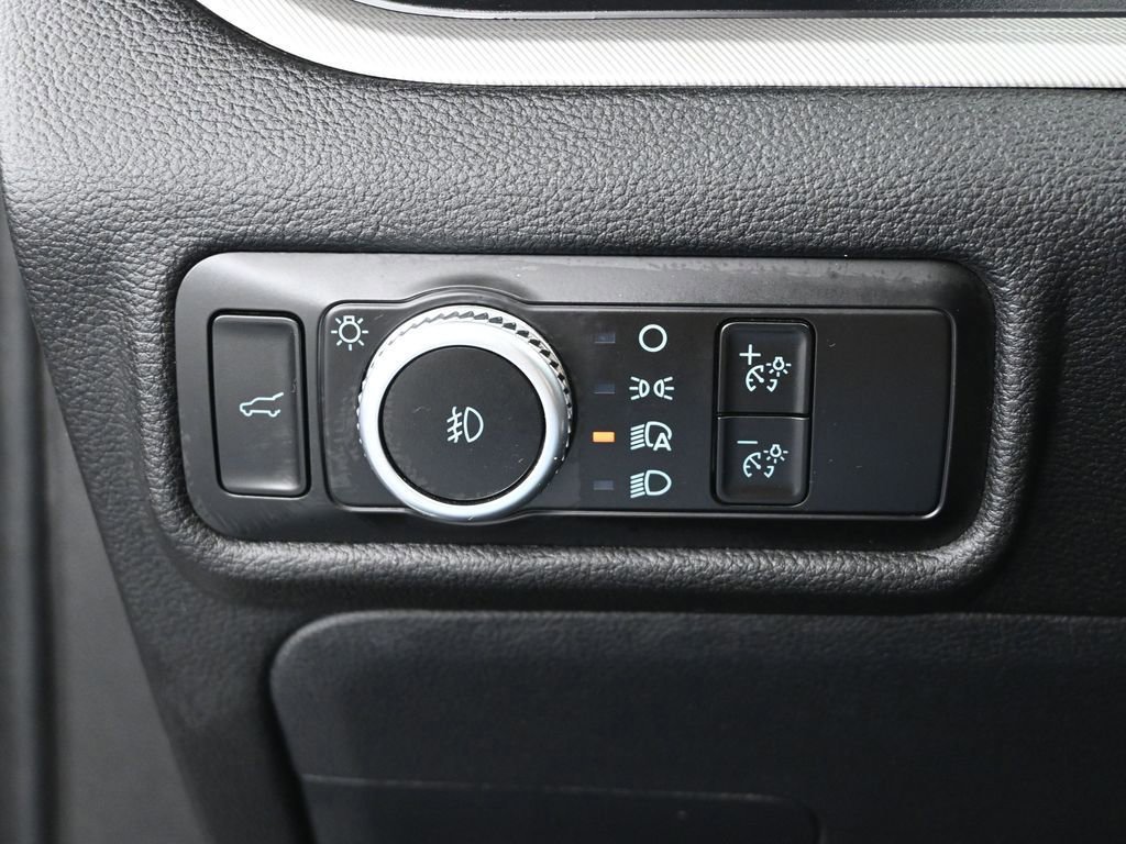 Certified 2023 Ford Explorer XLT w/ Equipment Group 202A image 41