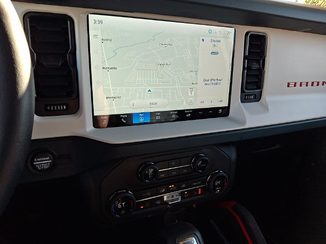 Certified 2025 Ford Bronco Heritage Edition AWD/4WD image 31
