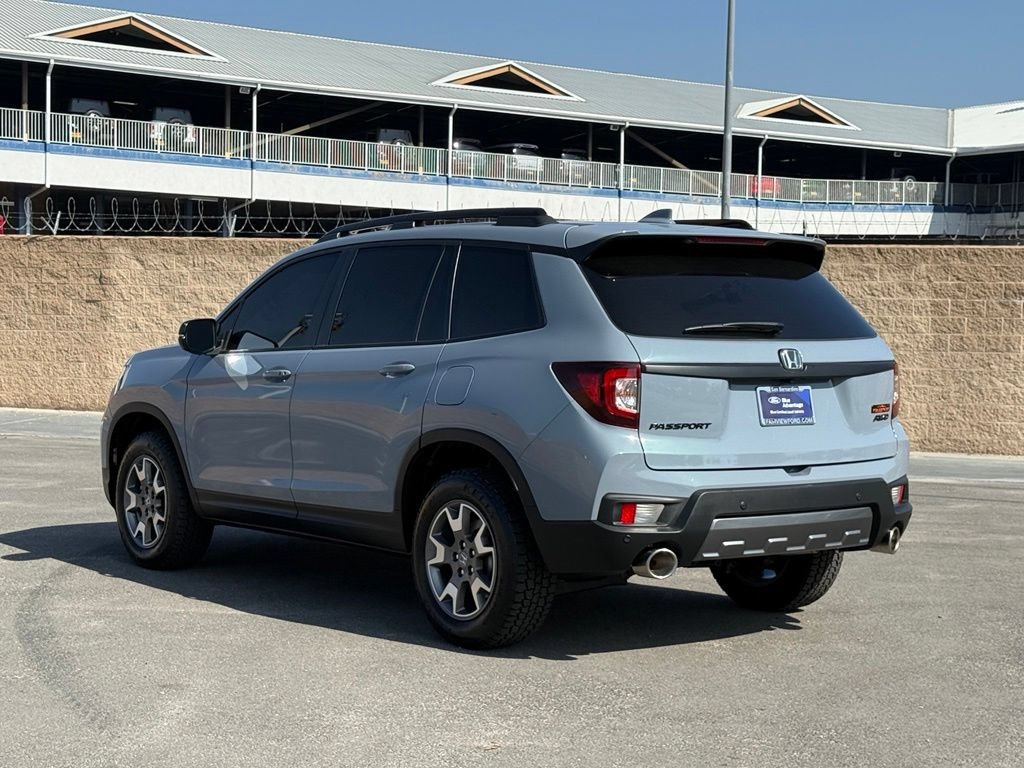 Used 2023 Honda Passport TrailSport image 5