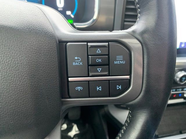 Certified 2022 Ford F150 Lariat w/ Equipment Group 502A High image 27