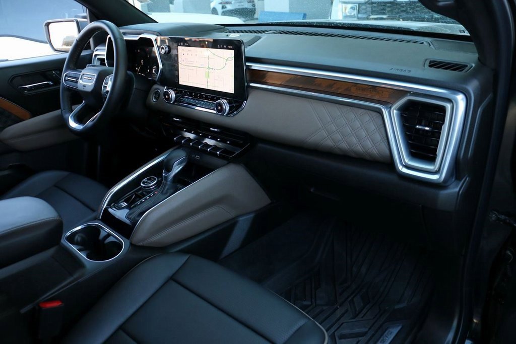 Used 2024 GMC Canyon Denali w/ LPO, Denali Black Edition image 36