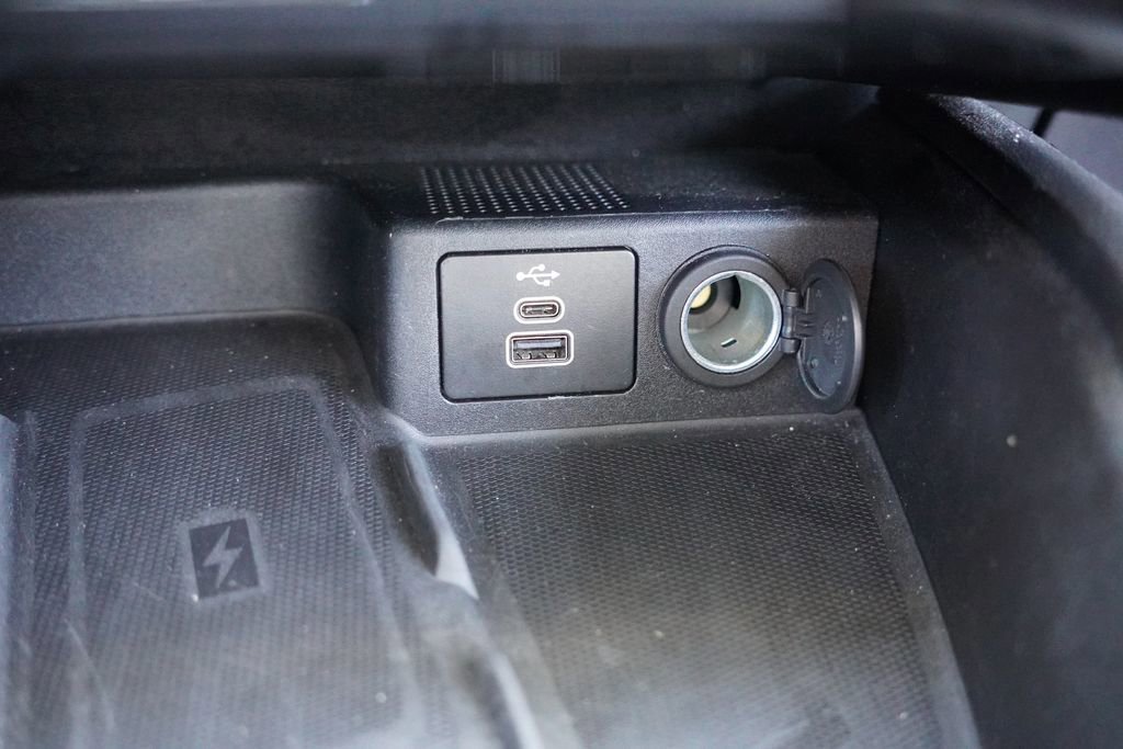 Certified 2024 Ford Escape Platinum image 30