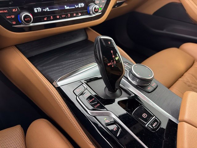 Used 2021 BMW 540i w/ M Sport Package RWD image 29