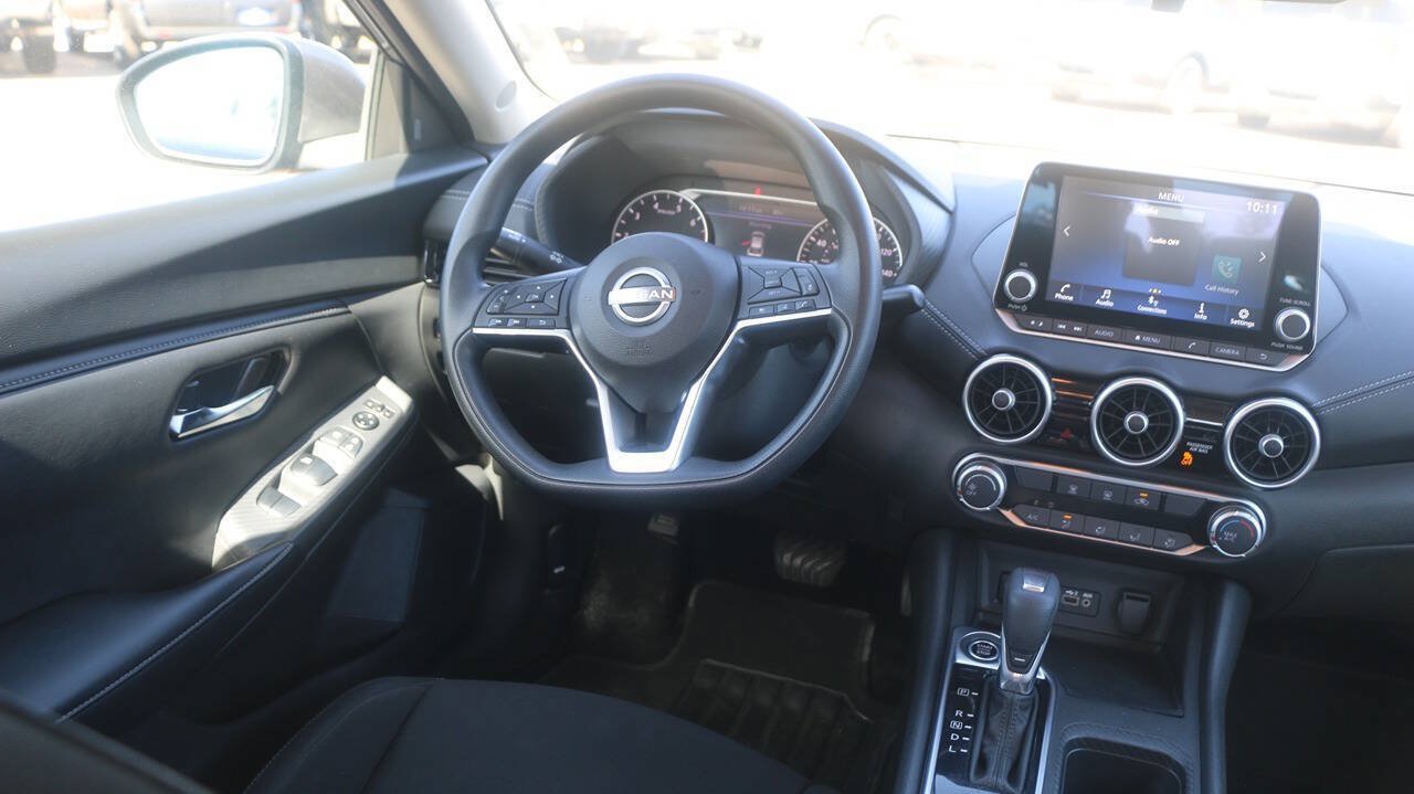 Used 2024 Nissan Sentra SV FWD image 16