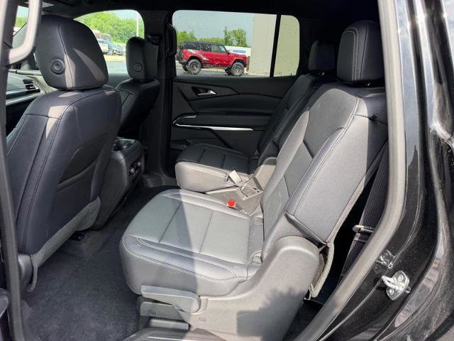 Used 2026 Chevrolet Traverse LT AWD/4WD image 11