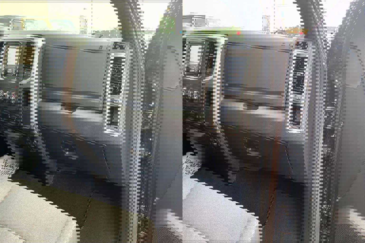 Used 2024 RAM 1500 Classic Warlock image 18