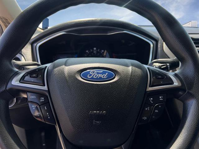 Certified 2019 Ford Fusion SE FWD image 11