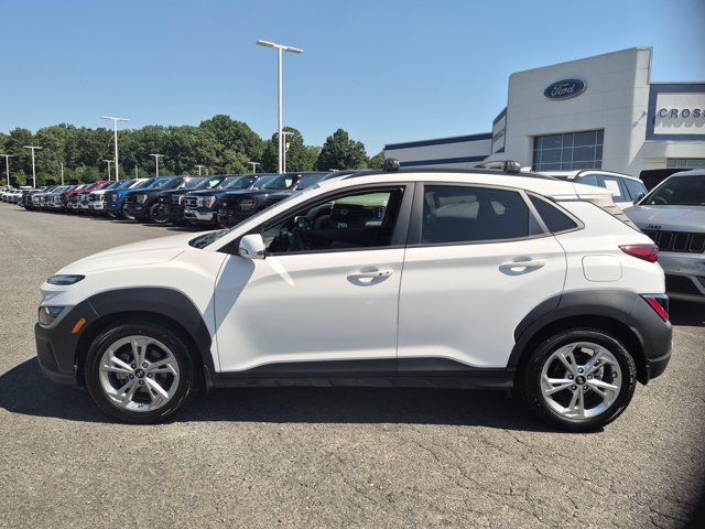 Used 2022 Hyundai Kona SEL w/ Cargo Package FWD image 7