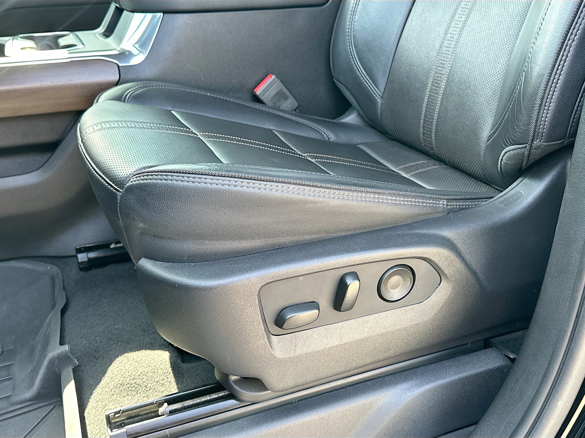 Used 2024 Chevrolet Silverado 2500 High Country w/ High Country Premium Package image 20