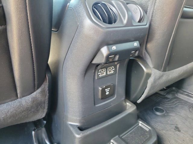 Used 2021 Jeep Wrangler Unlimited Sahara image 16