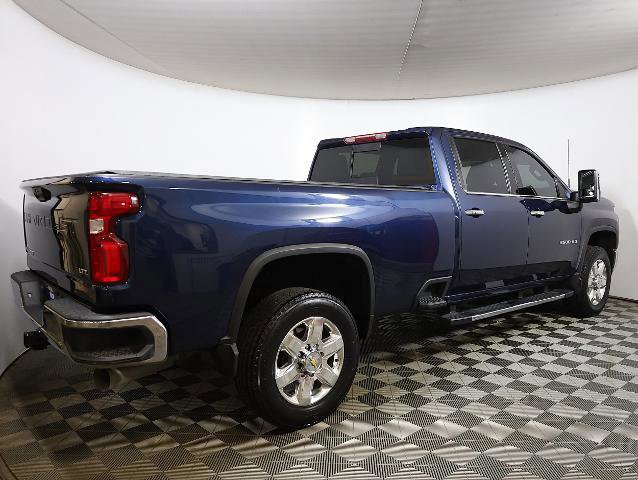 Used 2022 Chevrolet Silverado 3500 LTZ w/ LTZ Convenience Package image 4