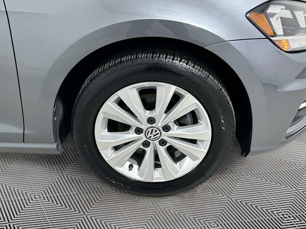 Used 2018 Volkswagen Golf S AWD/4WD image 23