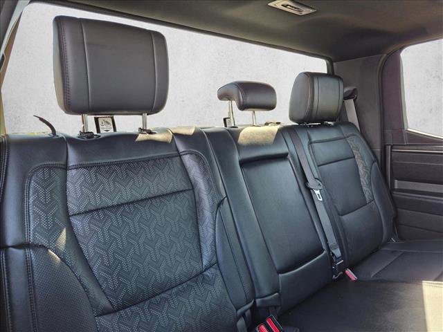 Used 2025 Toyota Tundra Limited AWD/4WD image 28