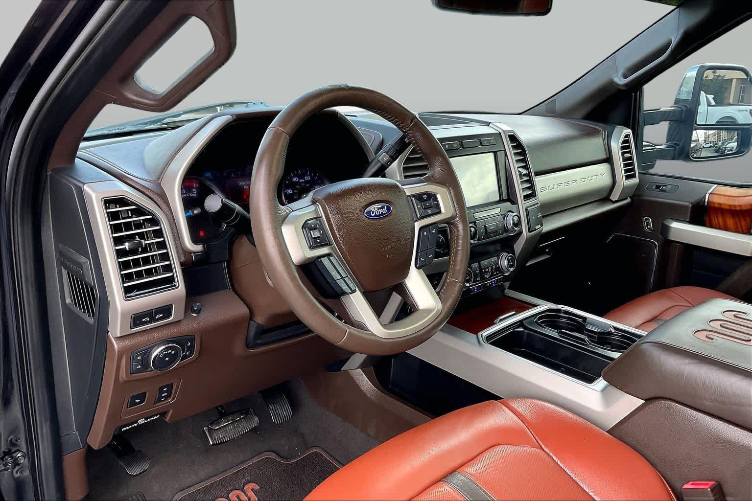Certified 2020 Ford F250 King Ranch w/ King Ranch Ultimate Package AWD/4WD image 16