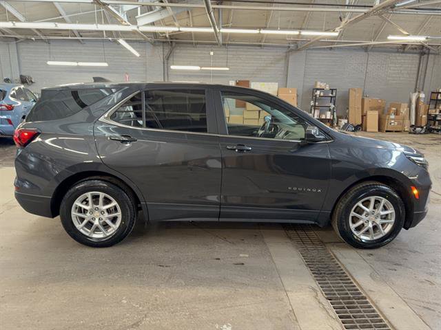 Used 2023 Chevrolet Equinox LT AWD/4WD image 16