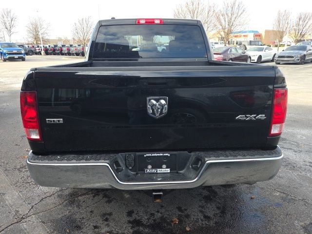 Used 2021 RAM 1500 Classic SLT image 3