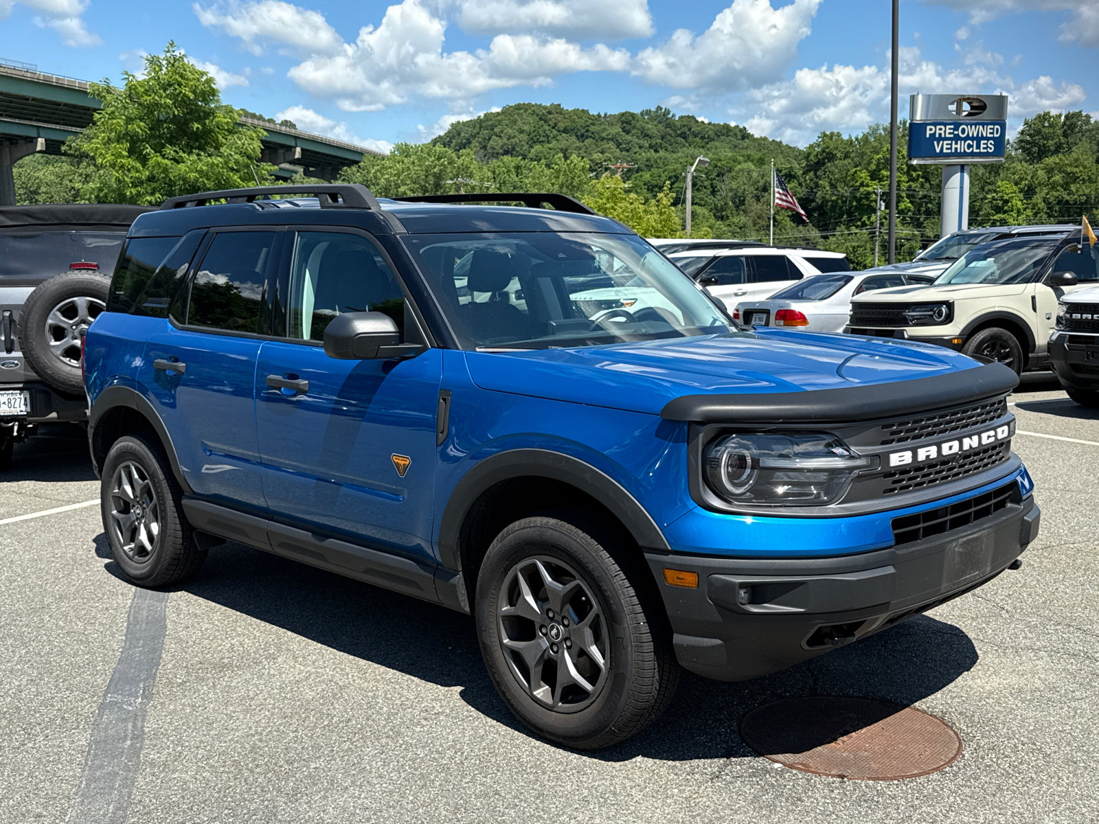 Certified 2022 Ford Bronco Sport Badlands AWD/4WD image 1