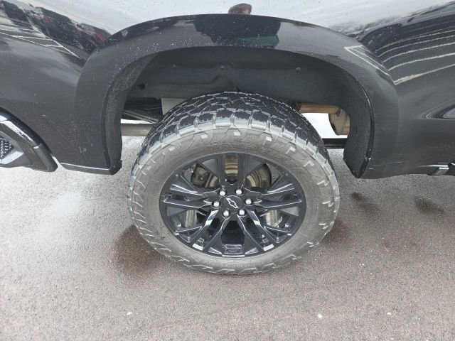 Used 2020 Chevrolet Silverado 1500 LT Trail Boss image 11