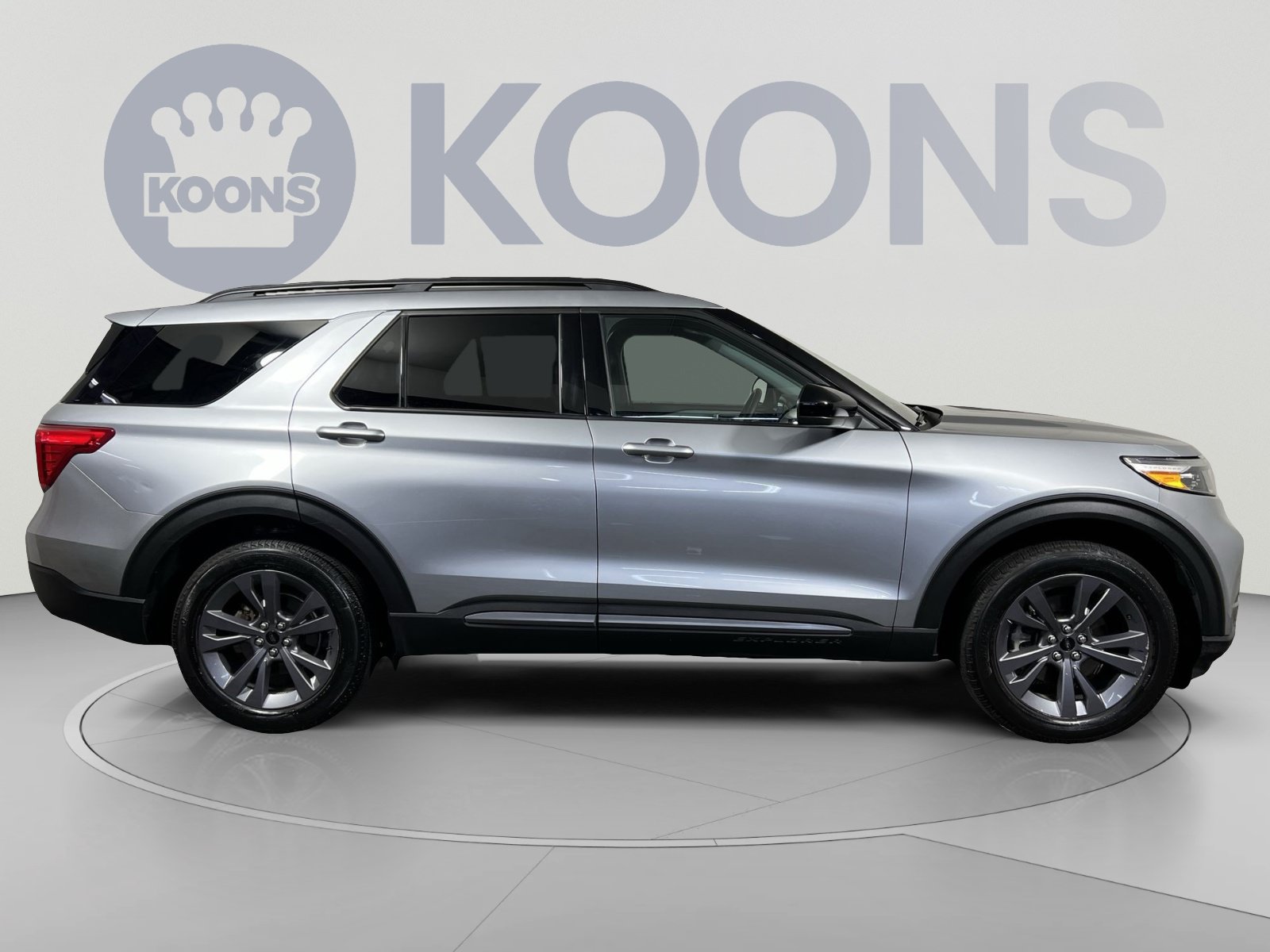Certified 2023 Ford Explorer XLT w/ Equipment Group 202A AWD/4WD image 12