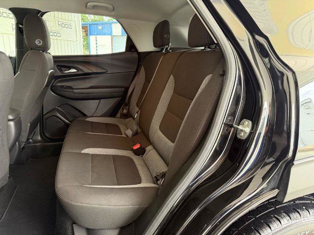 Used 2025 Chevrolet TrailBlazer LT FWD image 11