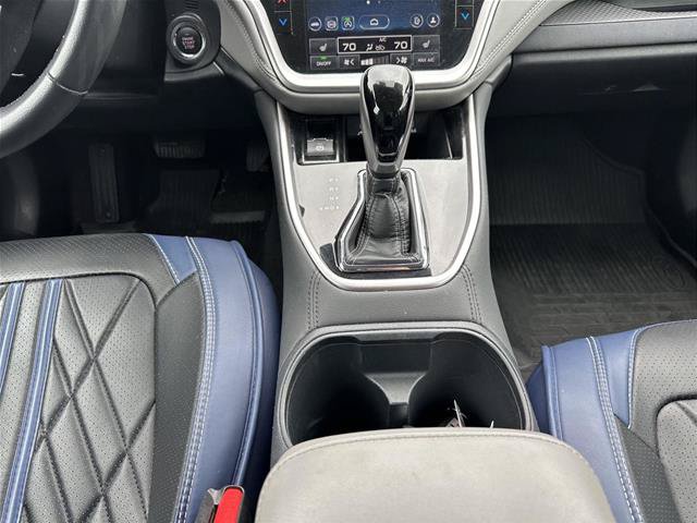 Used 2024 Subaru Outback Premium AWD/4WD image 27